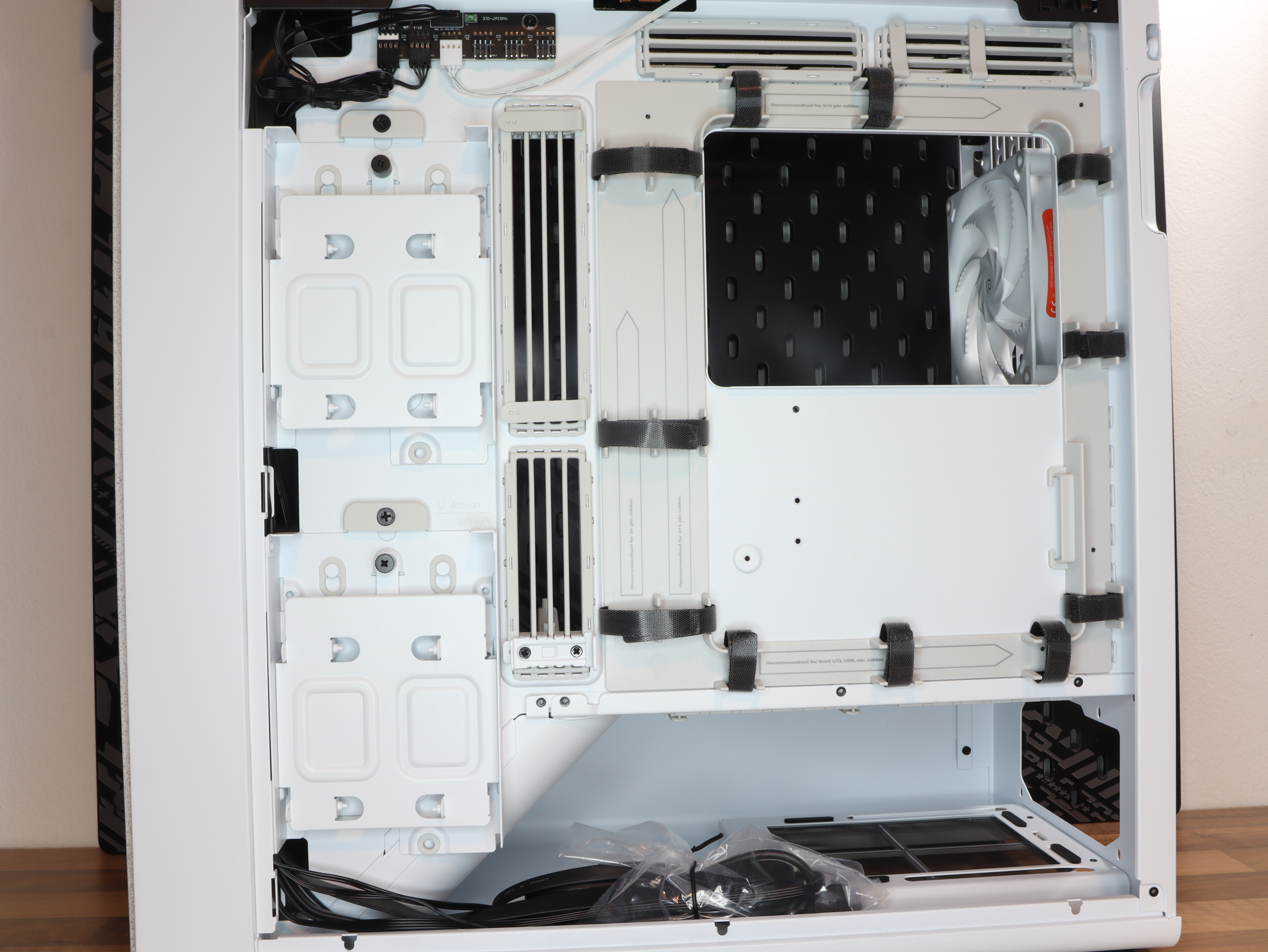 Semi-open HFF Aerodynamic HAVN BF 360 Air cooler 180mm large Airflow Chassis.JPG